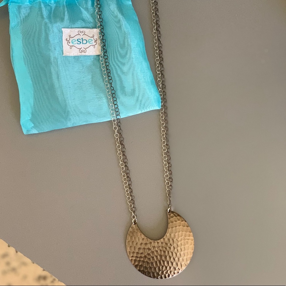 Esbe necklace